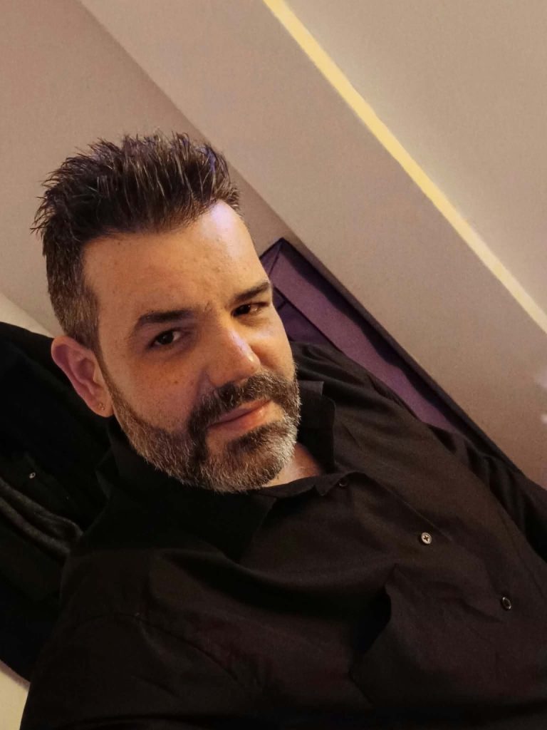 Γιώργος Πετρολέκας